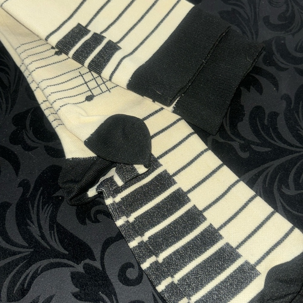 BNWOT  The Tech sweats jogger edition compression socks🎁